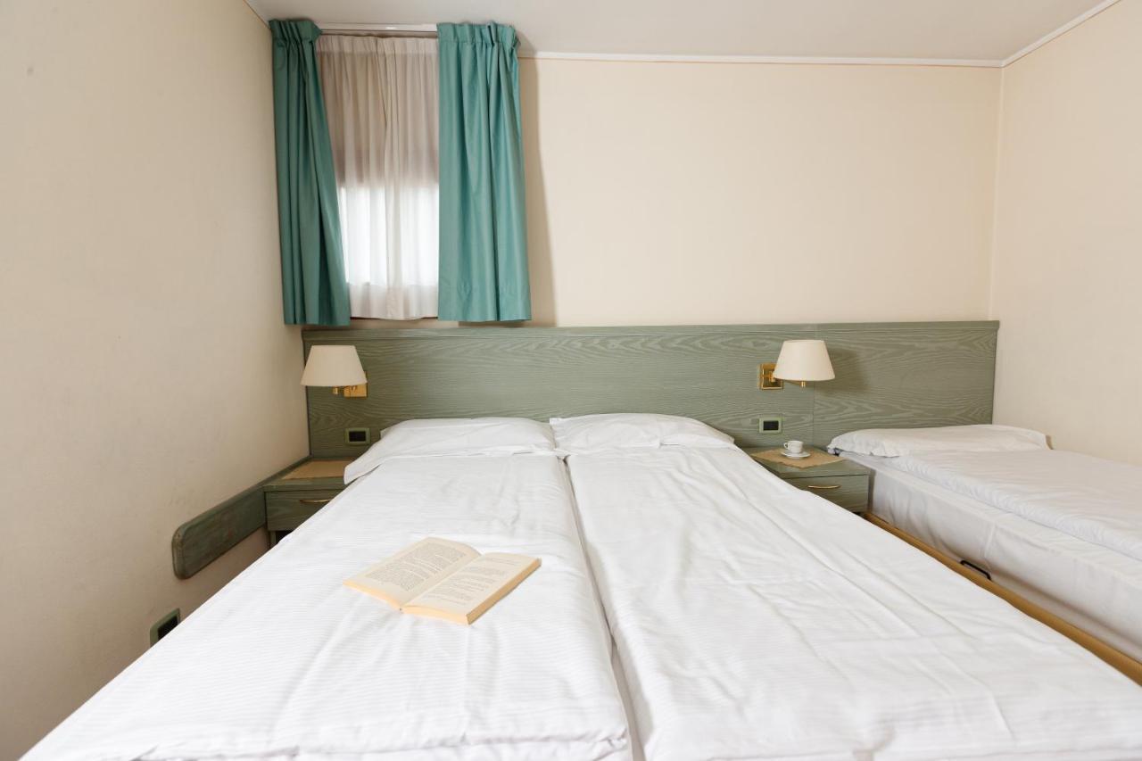 Hotel Villa Rina ボルミオ エクステリア 写真