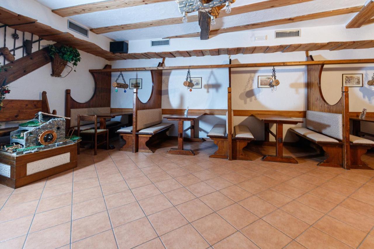 Hotel Villa Rina ボルミオ エクステリア 写真